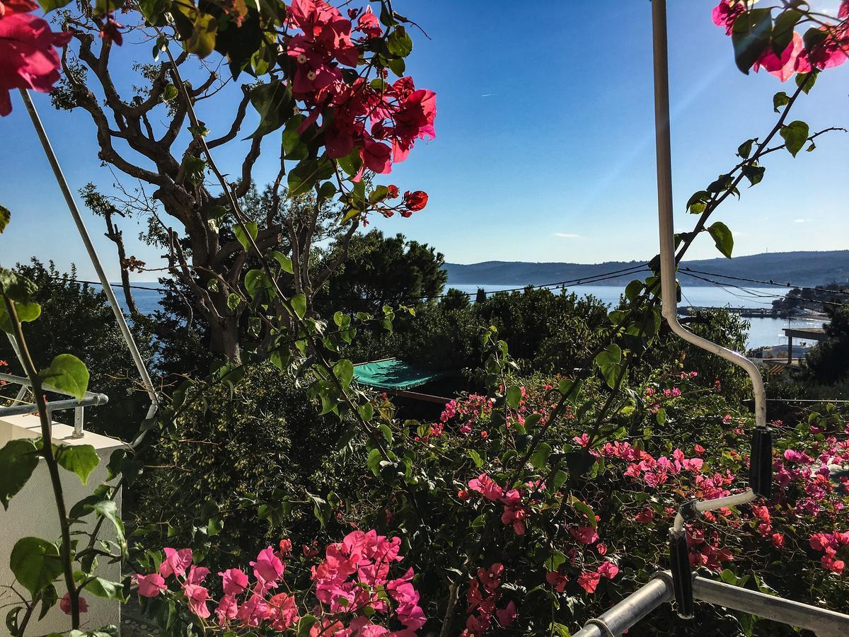 Vasilikos Apartments Paralia Agias Foteinis Bagian luar foto